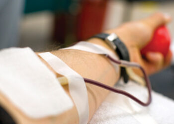 المركز الجهوي لتحاقن الدم بمراكش يوجه نداء للتبرع بالدم على إثر زلزال الحوز