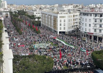 عشرات الآلاف يتظاهرون لدعم الفلسطينيين في المغرب مع احتدام الحرب بين إسرائيل وحماس