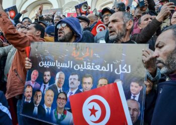 الرابطة التونسية لحقوق الإنسان تدعو إلى التوقف عن "توظيف القضاء لتصفية الخصوم السياسيين"