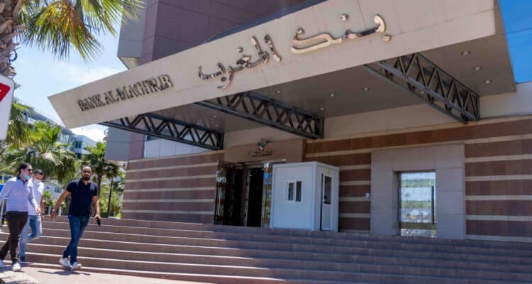 إغلاق 145 وكالة بنكية بالمغرب