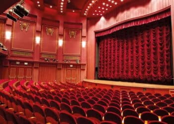 وزارة الثقافة تسطر برنامجا احتفائيا على الصعيد الوطني بمناسبة اليوم العالمي للمسرح