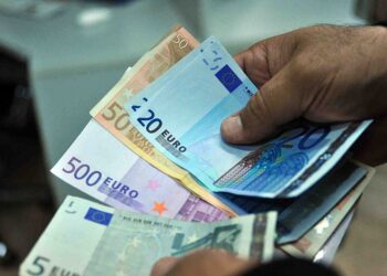 تحويلات مغاربة الخارج ترتفع إلى 17.7 مليار درهم خلال فبراير 2024