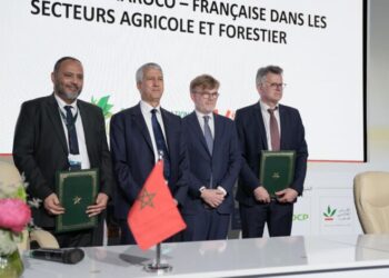 المغرب - فرنسا: التوقيع على خارطة طريق للشراكة في مجالي الفلاحة والغابات