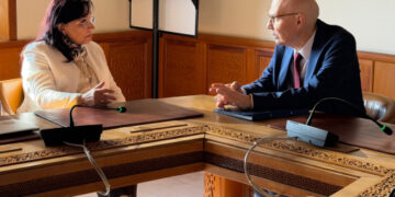 بوعياش تبحث بجنيف مع فولكر تورك سبل تعزيز دور المؤسسات الوطنية لحقوق الإنسان